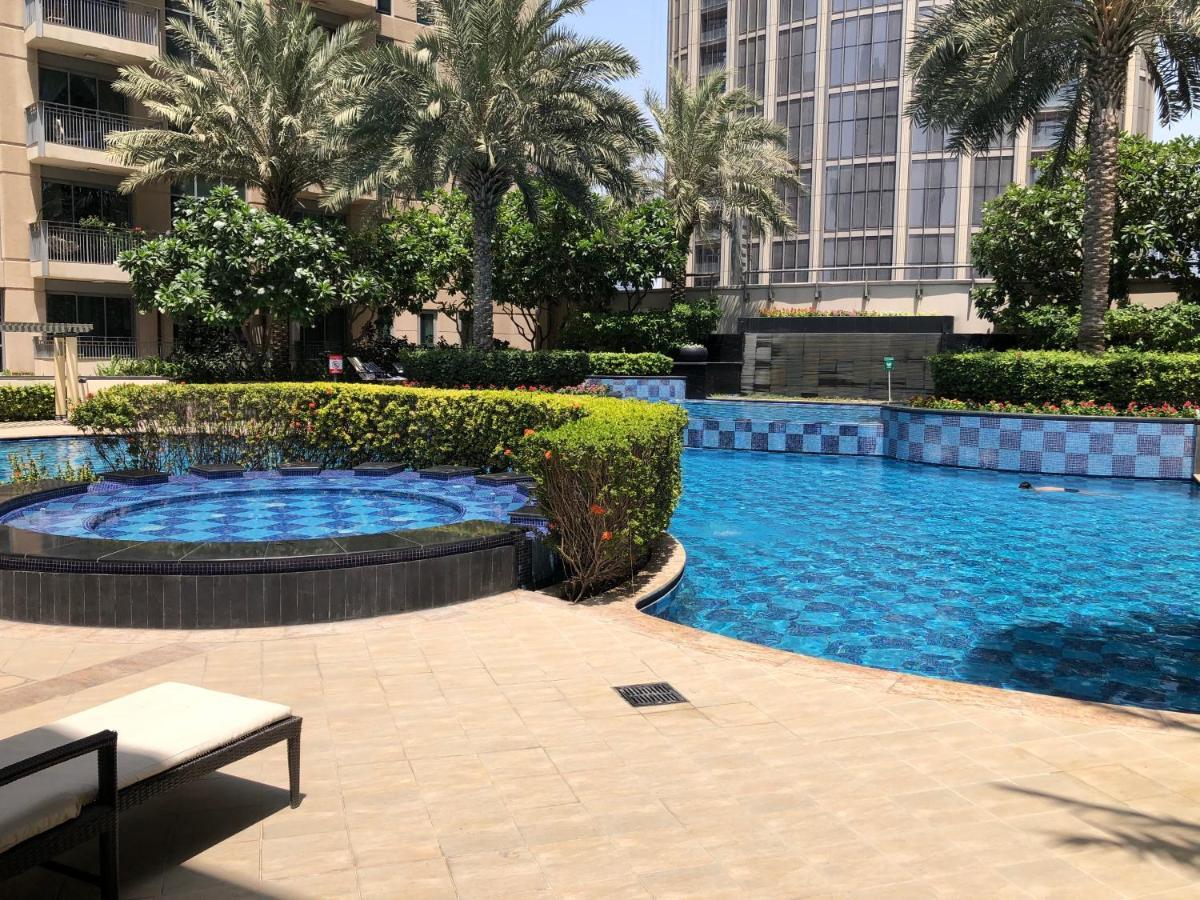 דובאי Ultimate Stay / 4 Beds / Burj Khalifa View מראה חיצוני תמונה